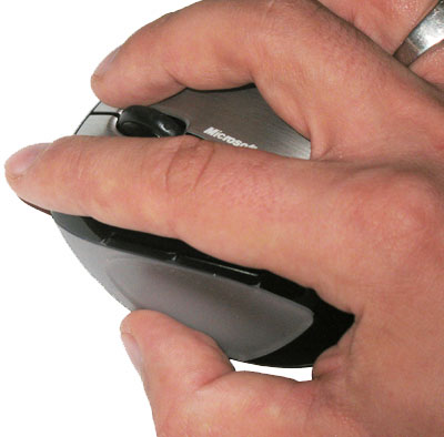 Controlling the Mobile Memory Mouse 8000 is a matter of fingertips, not palms.