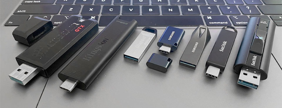 Flash drive Comparison: Corsair Flash Voyager GTX, Kingston DataTraveler Max, Sandisk Ultra USB-C, Sandisk Extreme Pro
