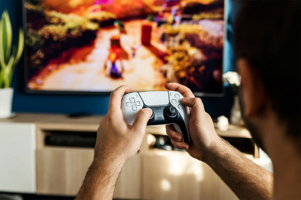 PC Gamepad Use Has Tripled Since 2018, and Menus Are Catching Up